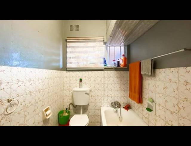 1 BEDROOM APARTMENT FOR SALE IN PRIMROSE